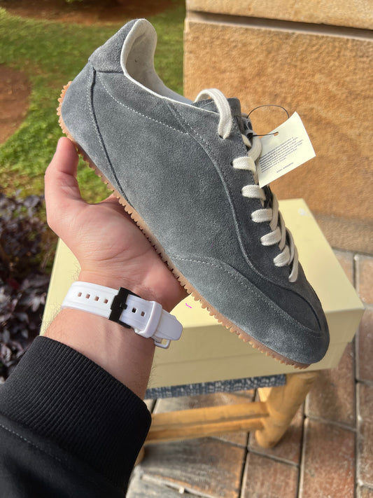 Axel Arigato Daze Runner