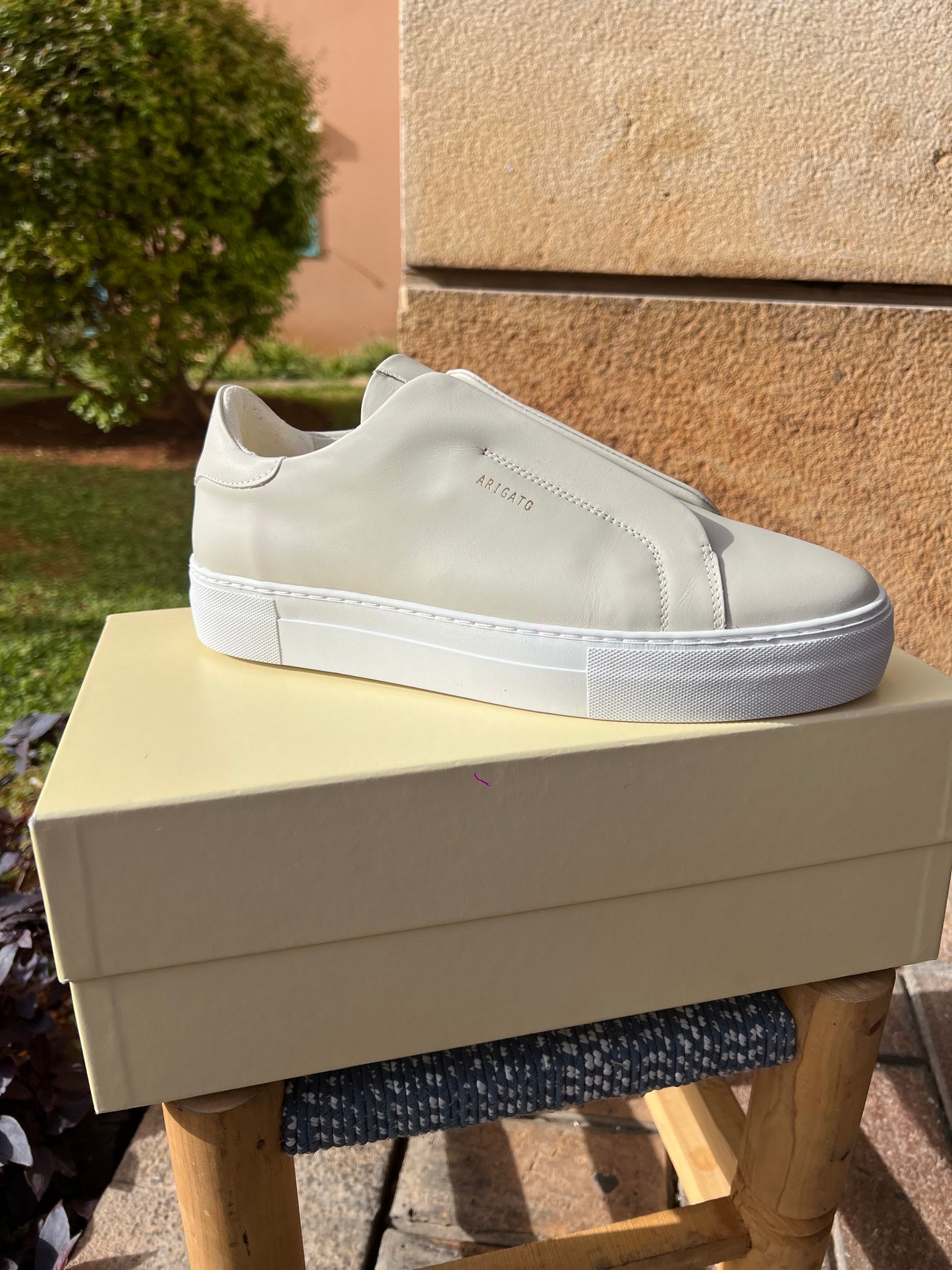 Axel Arigato Laceless Leather