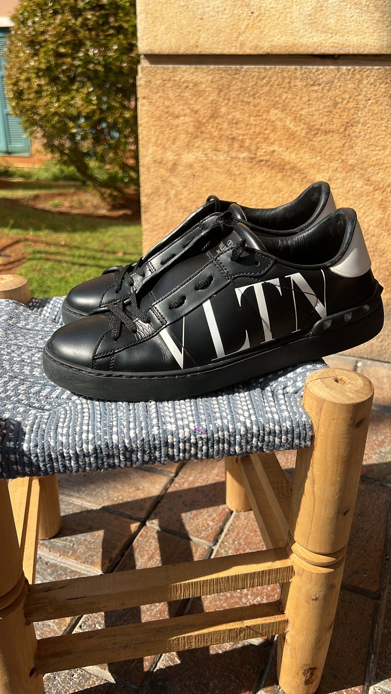 Valentino Black/White VLTN